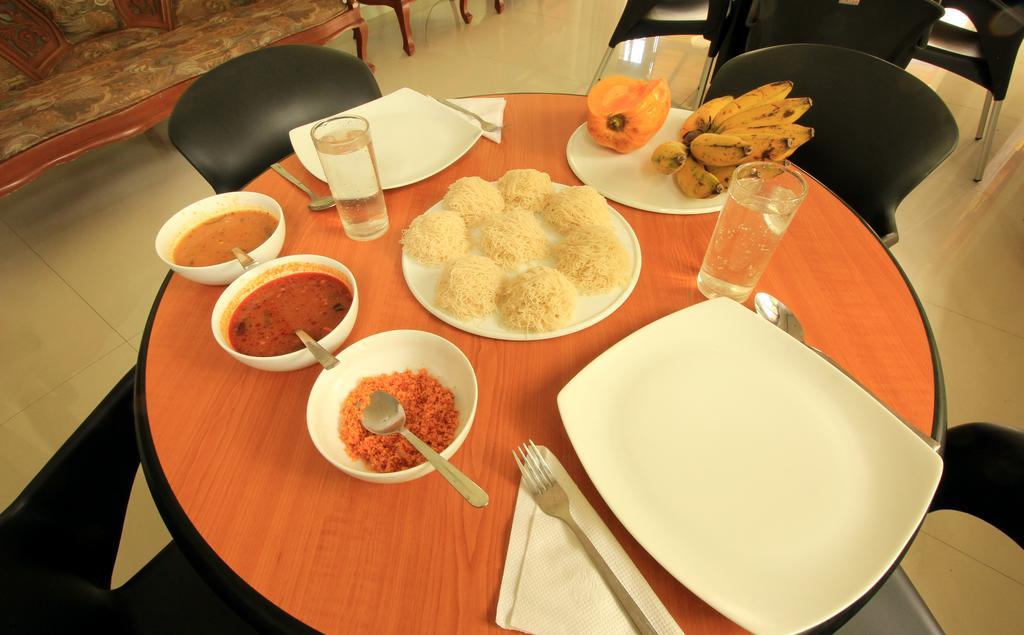 Flipflop Hostel Negombo Luaran gambar