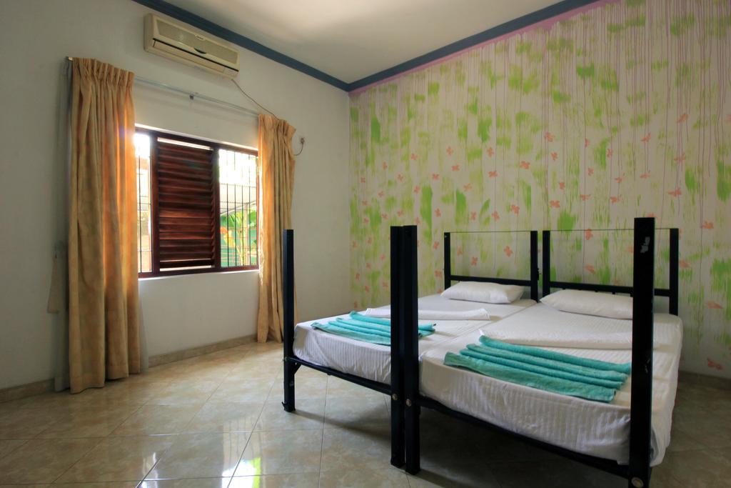 Flipflop Hostel Negombo Luaran gambar