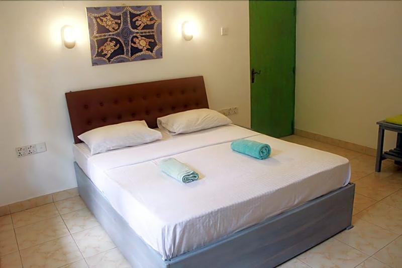 Flipflop Hostel Negombo Luaran gambar
